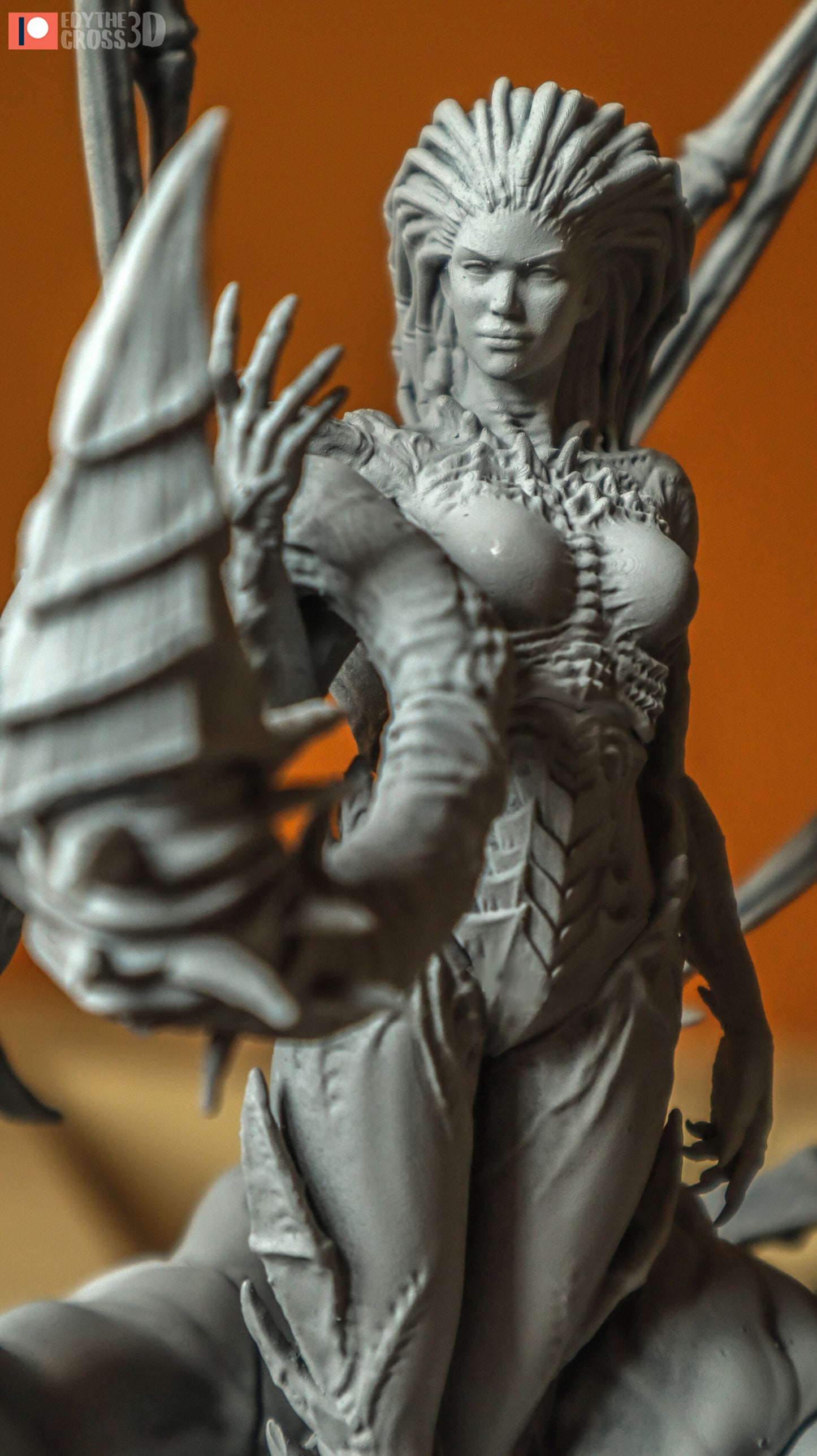 Kerrigan Queen of Blades - Starcraft Resin 3D Printed Model by Nomnom Figures