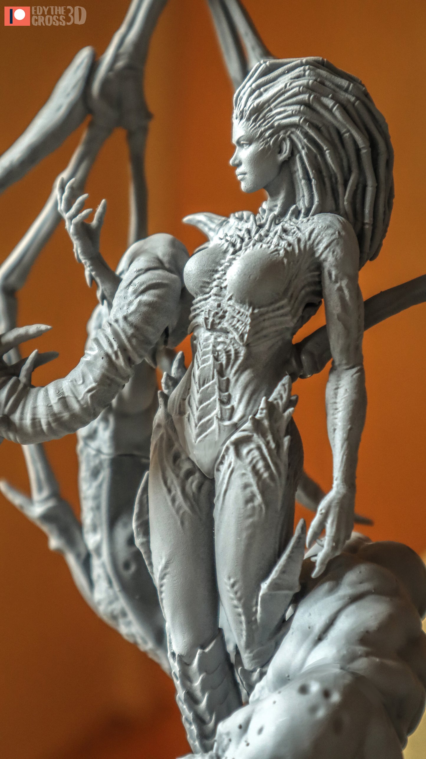 Kerrigan Queen of Blades - Starcraft Resin 3D Printed Model by Nomnom Figures
